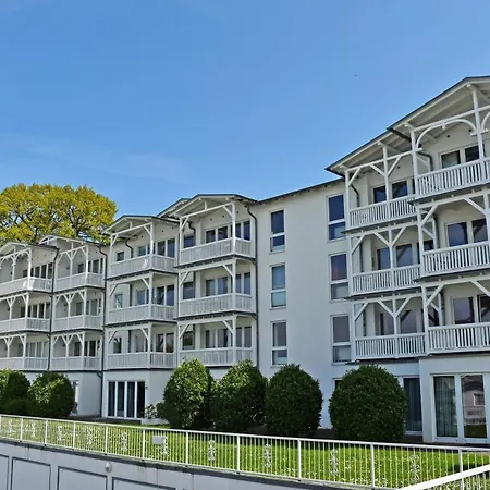 Appartementhaus Mit Balkon Im Ostseebad Hn