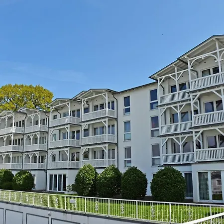 Appartementhaus Mit Balkon Im Ostseebad Hn