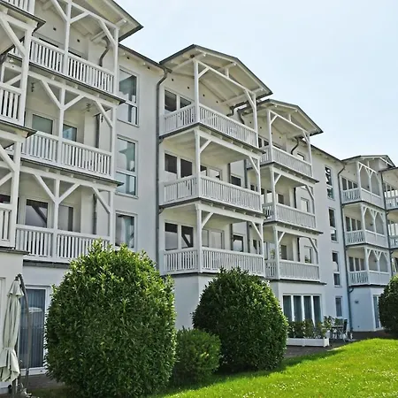 Appartementhaus Mit Balkon Im Ostseebad Hn