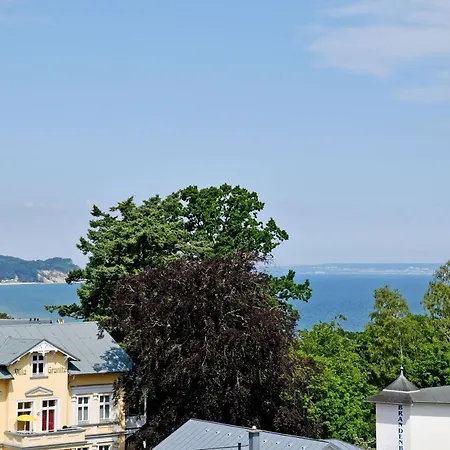 Appartementhaus Mit Balkon Im Ostseebad Hn Goehren (Ruegen)