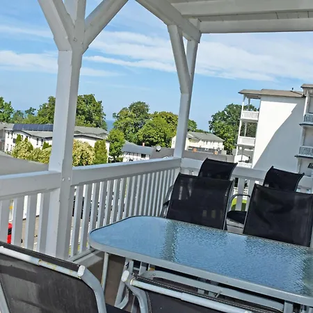 Appartementhaus Mit Balkon Im Ostseebad Hn * Goehren (Ruegen)