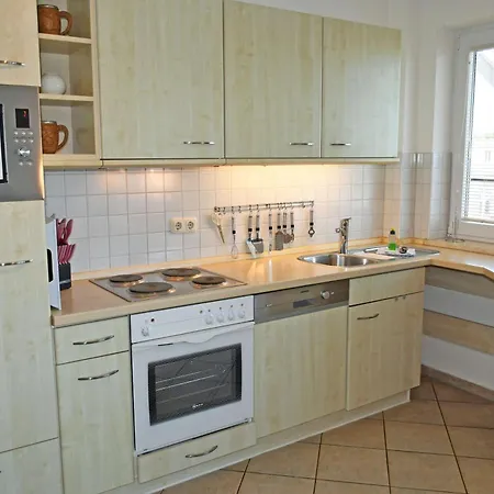 Appartementhaus Mit Balkon Im Ostseebad Hn Apartmán