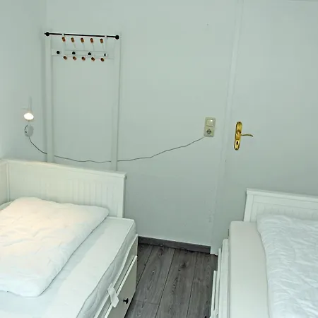Appartementhaus Mit Balkon Im Ostseebad Hn Apartament
